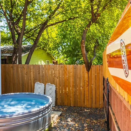 Lux Summer At Dtwn, Pool, King Beds, Walk To 6St Eateries